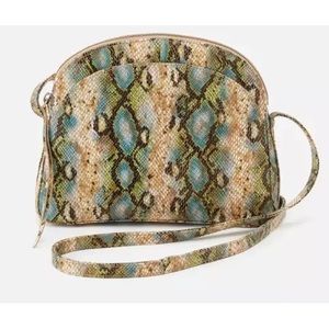 HOBO Becket crossbody